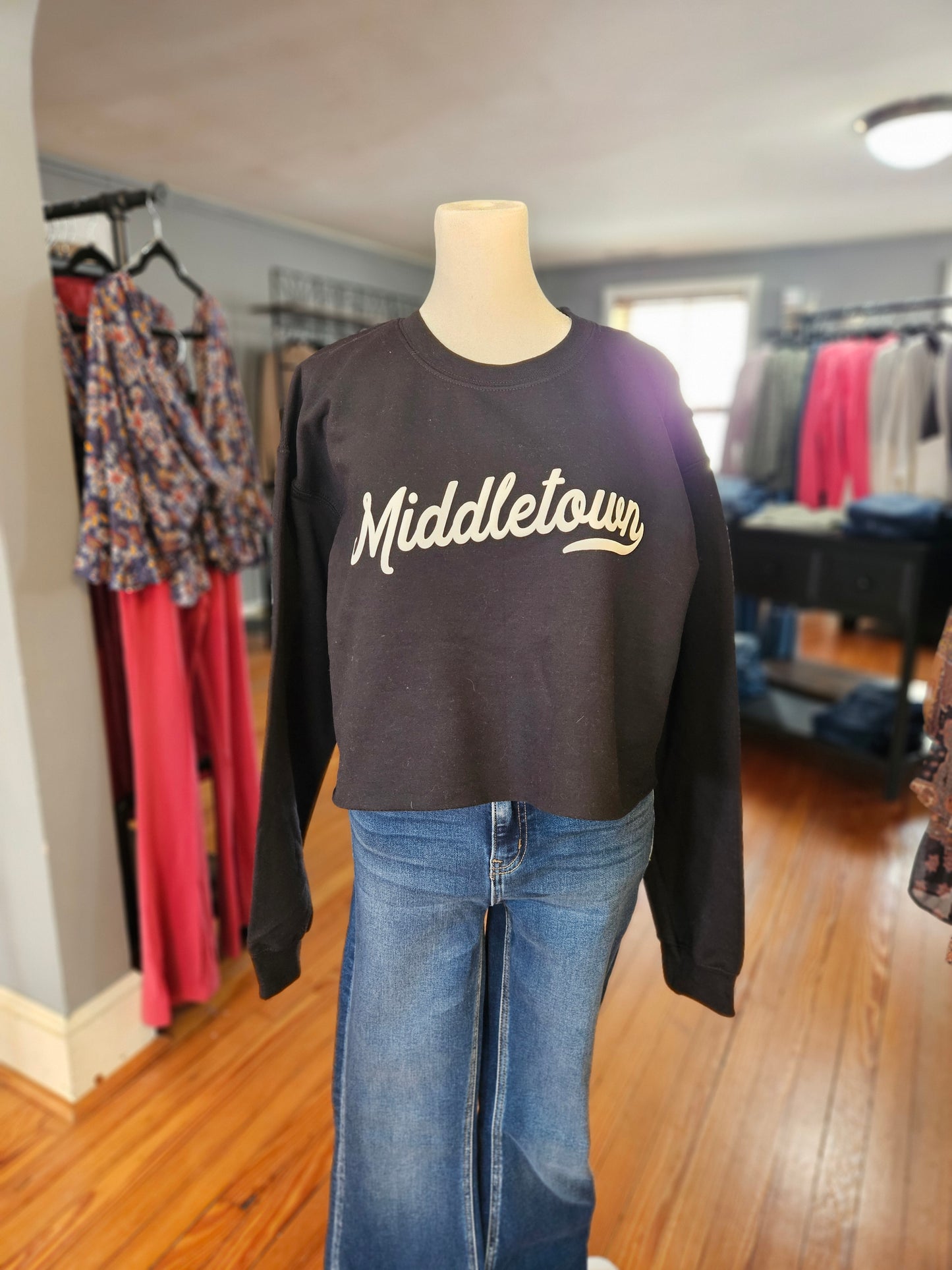 Middletown Cropped Sweatshirt