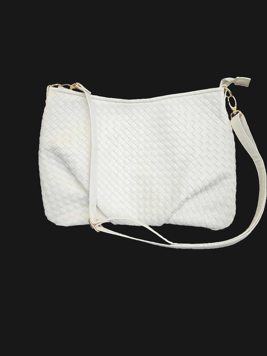 Pretty Simple Purse (white)