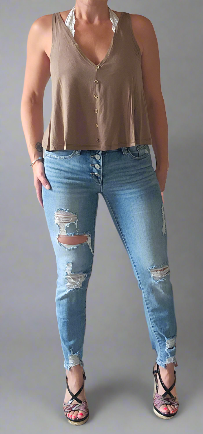 Distressed Skinny